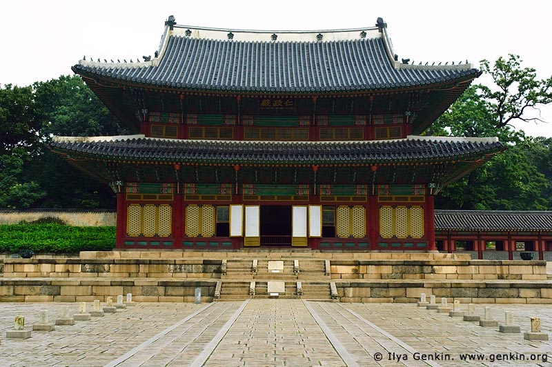  stock photography | Injeongjeon Hall and Path of Rank Stones at Changdeokgung Palace in Seoul, South Korea, Jongno-gu, Seoul, South Korea, Image ID KR-SEOUL-CHANGDEOKGUNG-0001