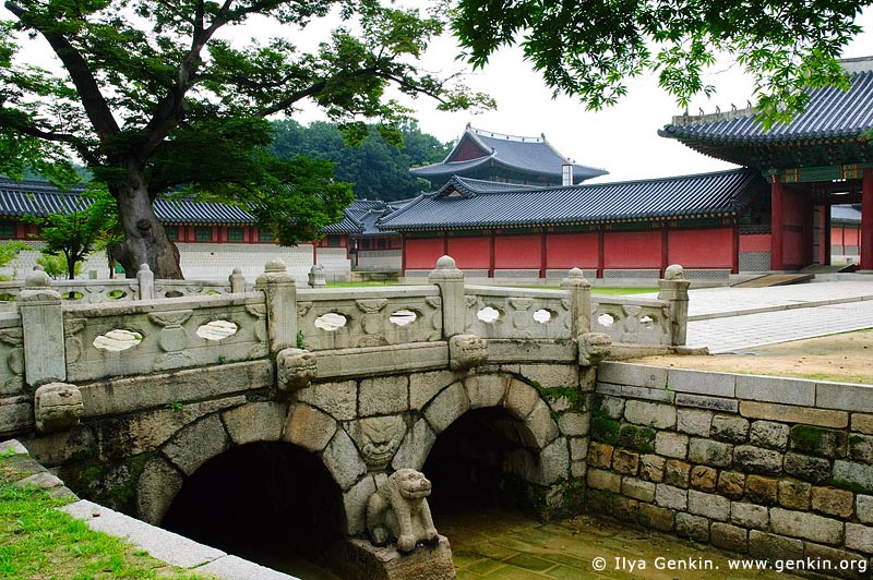  stock photography | Geumcheongyo Bridge at Changdeokgung Palace in Seoul, South Korea, Jongno-gu, Seoul, South Korea, Image ID KR-SEOUL-CHANGDEOKGUNG-0006