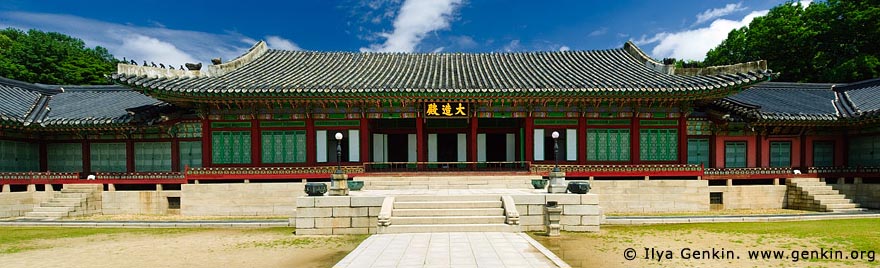  stock photography | Daejojeon Hall at Changdeokgung Palace in Seoul, South Korea, Jongno-gu, Seoul, South Korea, Image ID KR-SEOUL-CHANGDEOKGUNG-0014