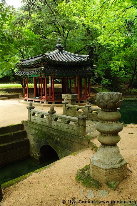  stock photography | Jondeokjeong Pavilion at Changdeokgung Palace in Seoul, South Korea, Jongno-gu, Seoul, South Korea, Image ID KR-SEOUL-CHANGDEOKGUNG-0021