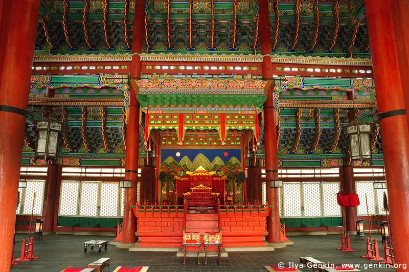  stock photography | The Throne at Geunjeongjeon Hall at Gyeongbokgung Palace in Seoul, South Korea, Seoul, South Korea, Image ID KR-SEOUL-GYEONGBOKGUNG-0002