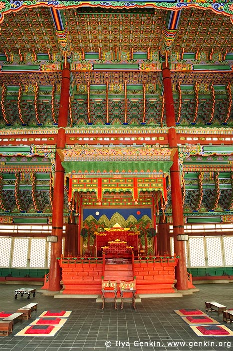  stock photography | The Throne at Geunjeongjeon Hall at Gyeongbokgung Palace in Seoul, South Korea, Seoul, South Korea, Image ID KR-SEOUL-GYEONGBOKGUNG-0003