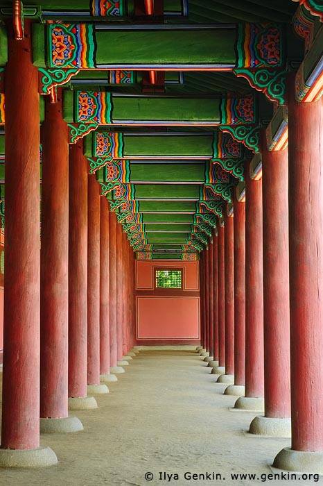  stock photography | West Corridor of Geunjeongjeon at Gyeongbokgung Palace in Seoul, South Korea, Seoul, South Korea, Image ID KR-SEOUL-GYEONGBOKGUNG-0007