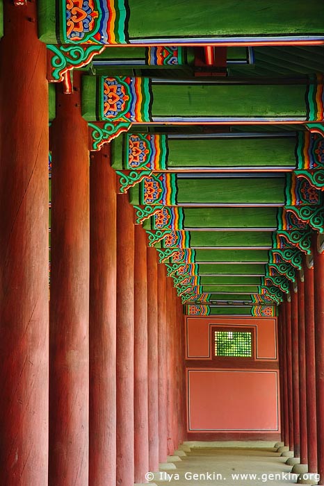  stock photography | West Corridor of Geunjeongjeon at Gyeongbokgung Palace in Seoul, South Korea, Seoul, South Korea, Image ID KR-SEOUL-GYEONGBOKGUNG-0008