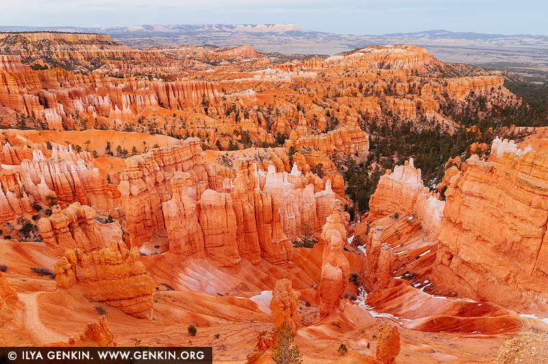 Bryce Amphitheatre at Sunset, Sunset Point, Bryce Canyon National Park, Utah, USA